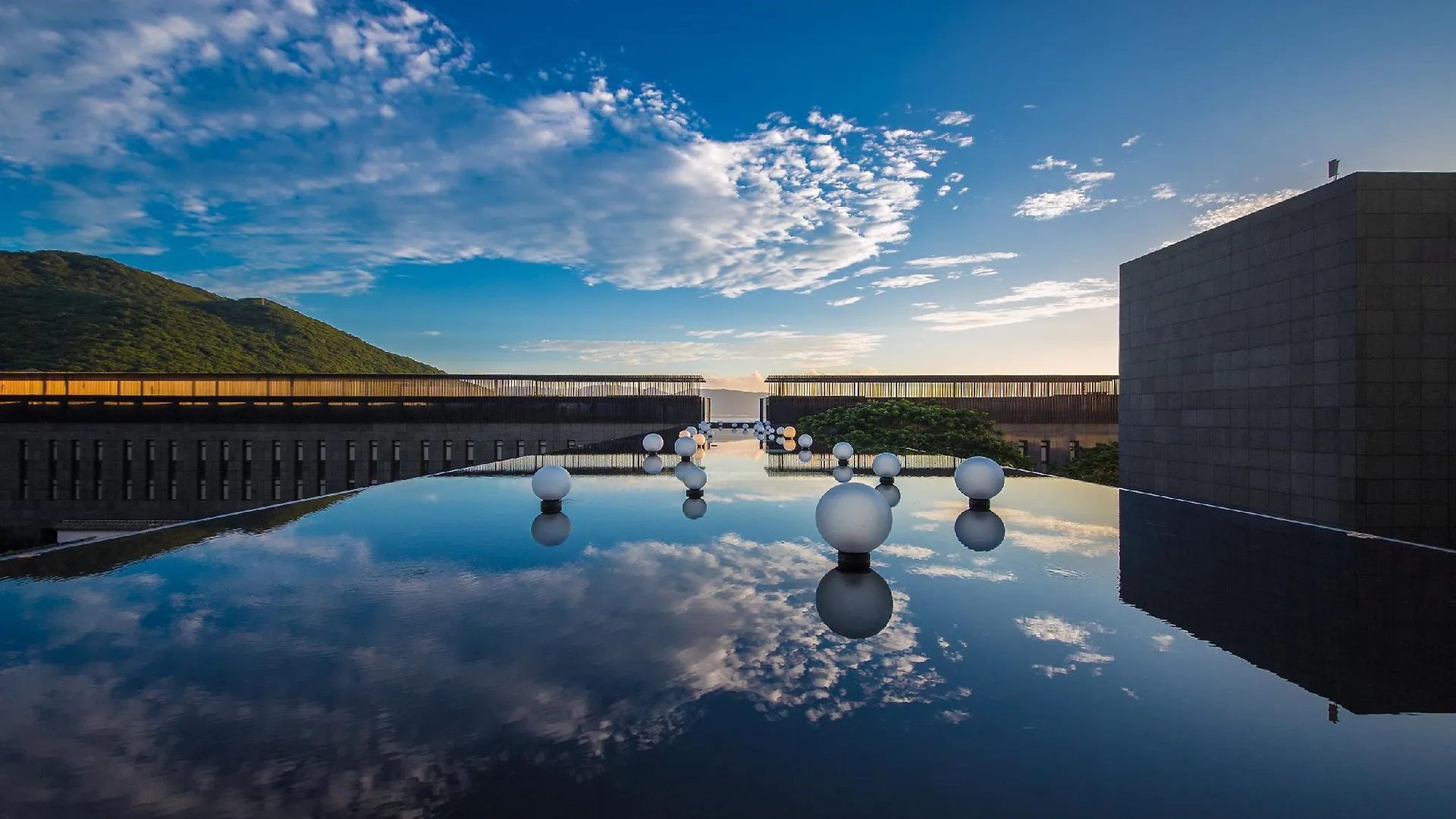 *****  Park Hyatt Sanya Sunny Bay Resort China