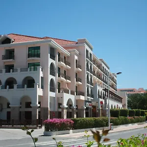 Baohong Side Tower Hotel